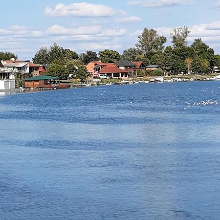 Tiski Mir Bečej Eksteriør bilde